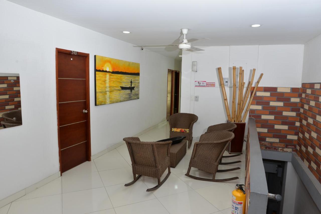 Hotel Canoa Inn Caucasia Ngoại thất bức ảnh
